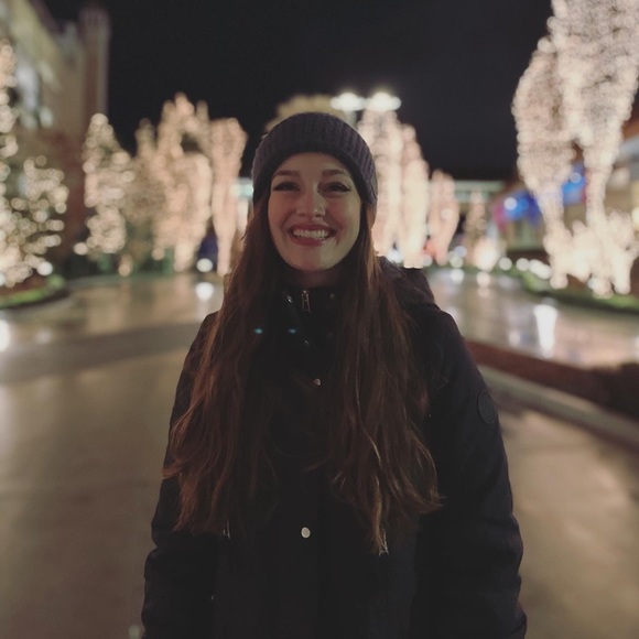 Meet your Posher, Brielle - Picture 4 of 8